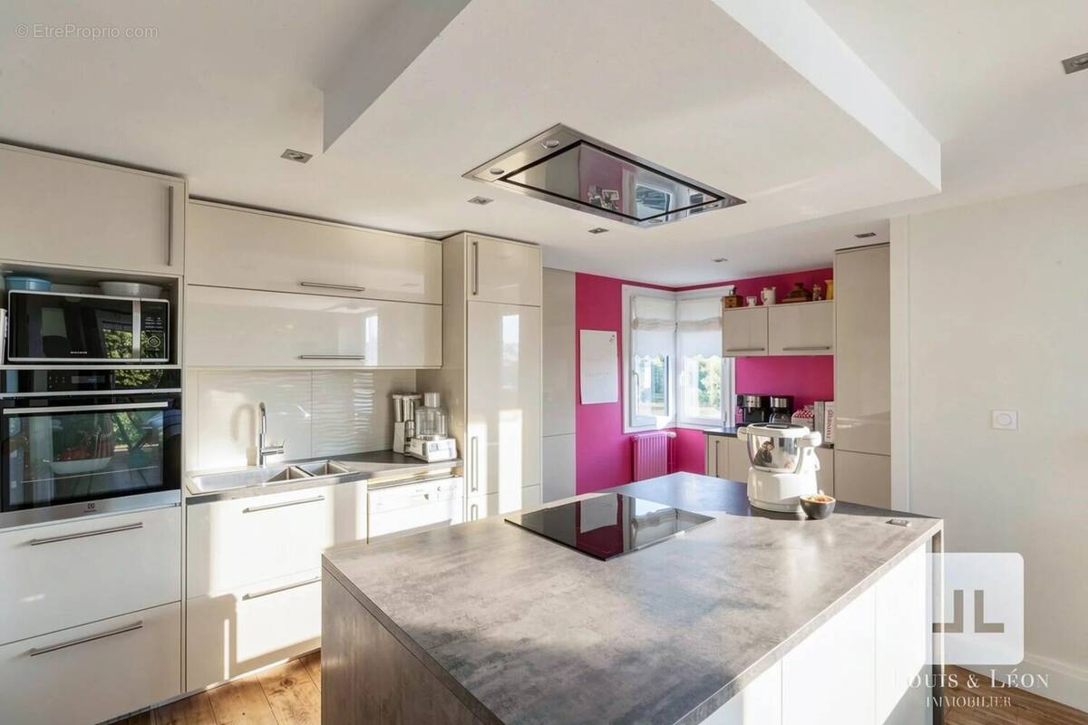 Appartement à FONTAINES-SUR-SAONE
