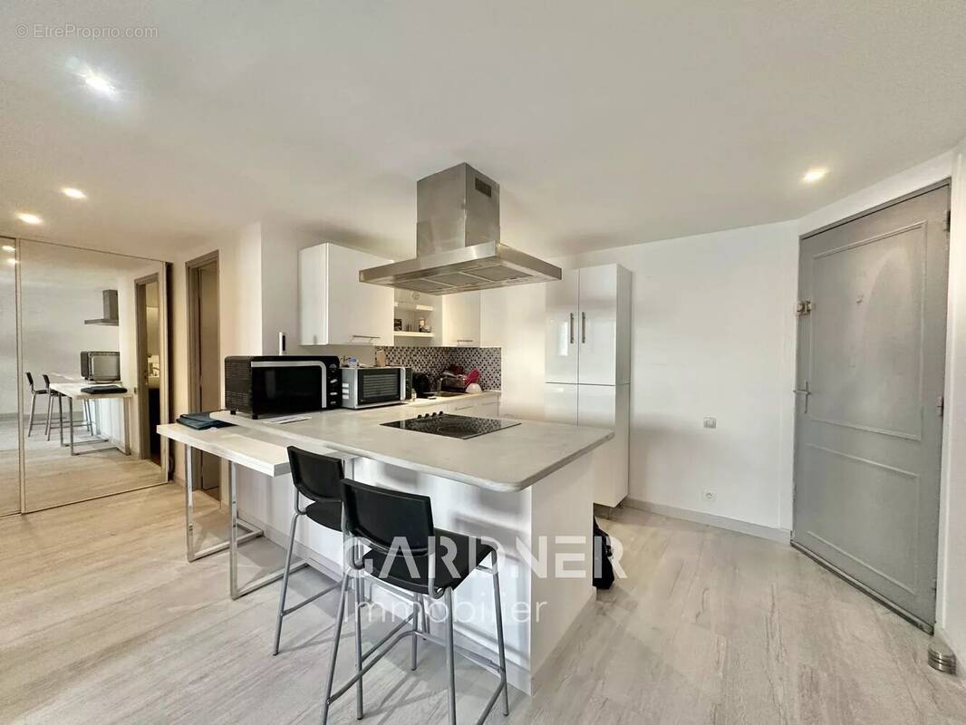 Appartement à MARSEILLE-10E