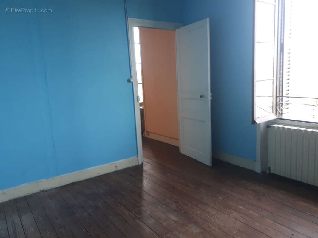 Maison à AVAILLES-LIMOUZINE