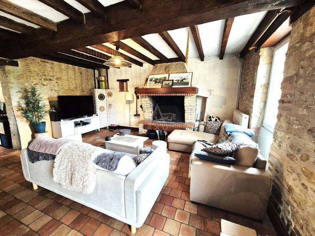 Maison à PRECIGNE