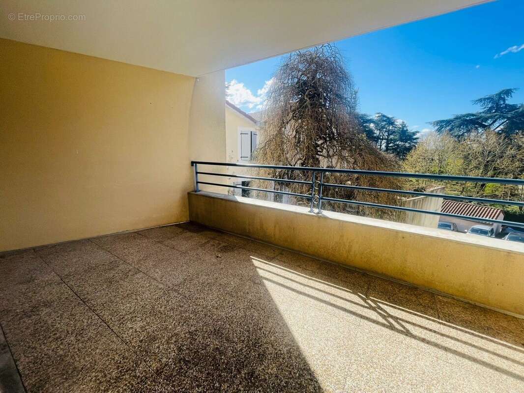 Appartement à ROMANS-SUR-ISERE