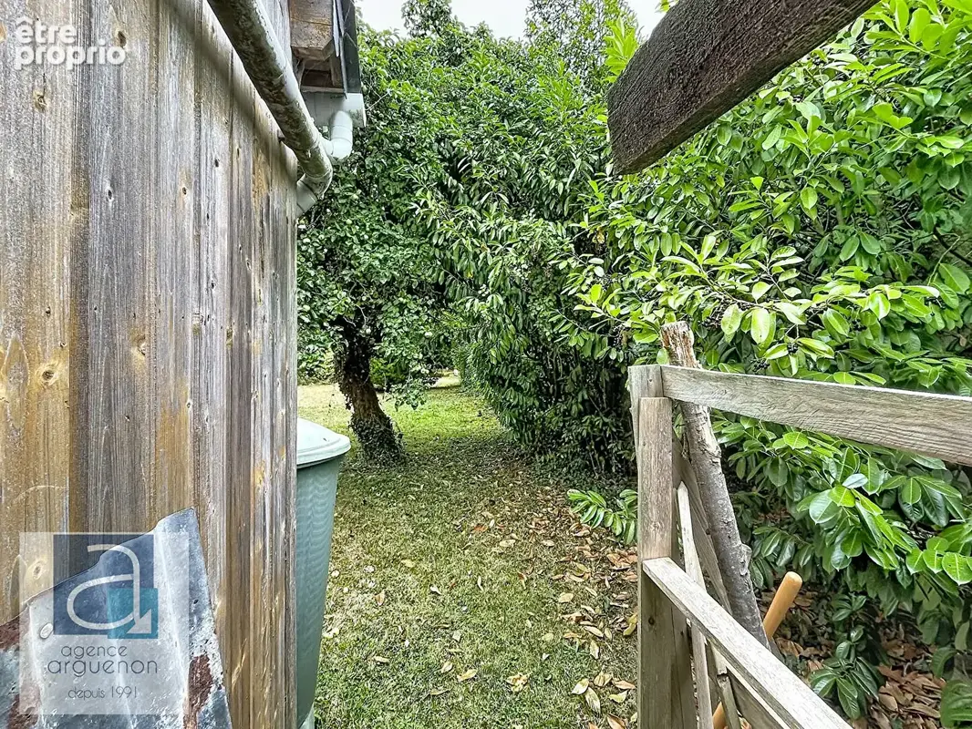 Maison de bourg à rénover avec jardin et dépendances - Le charme authentique de Guenroc - photo 11