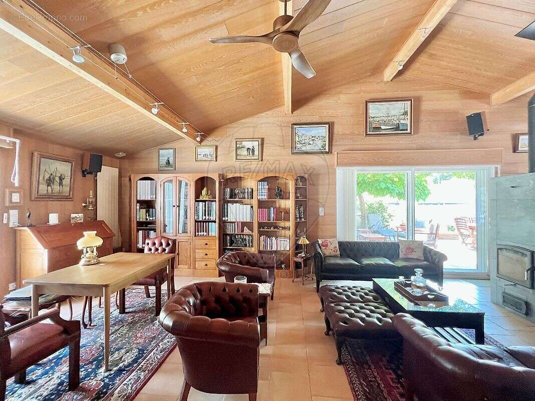 Maison à LES MATHES