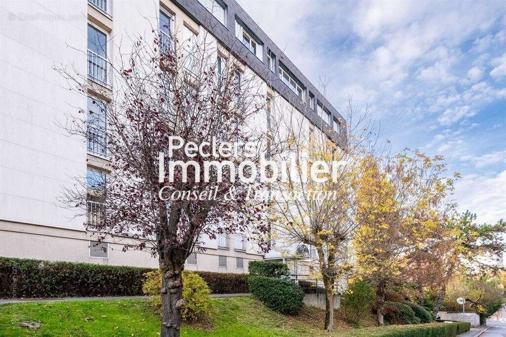 Appartement à RUEIL-MALMAISON