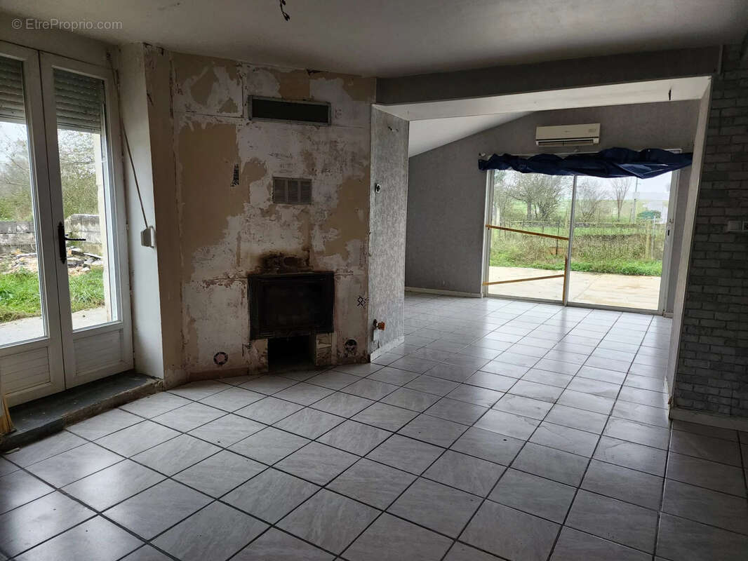 Maison à PILLON