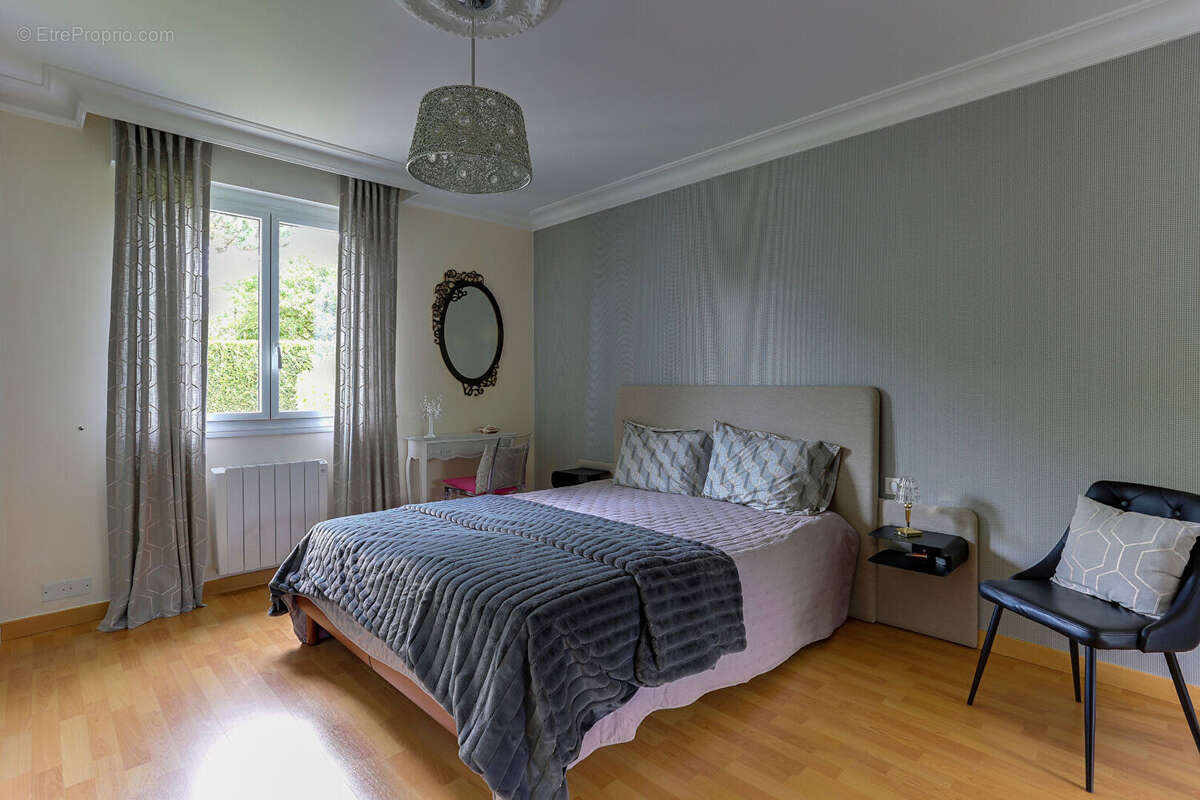 Maison à VERN-SUR-SEICHE