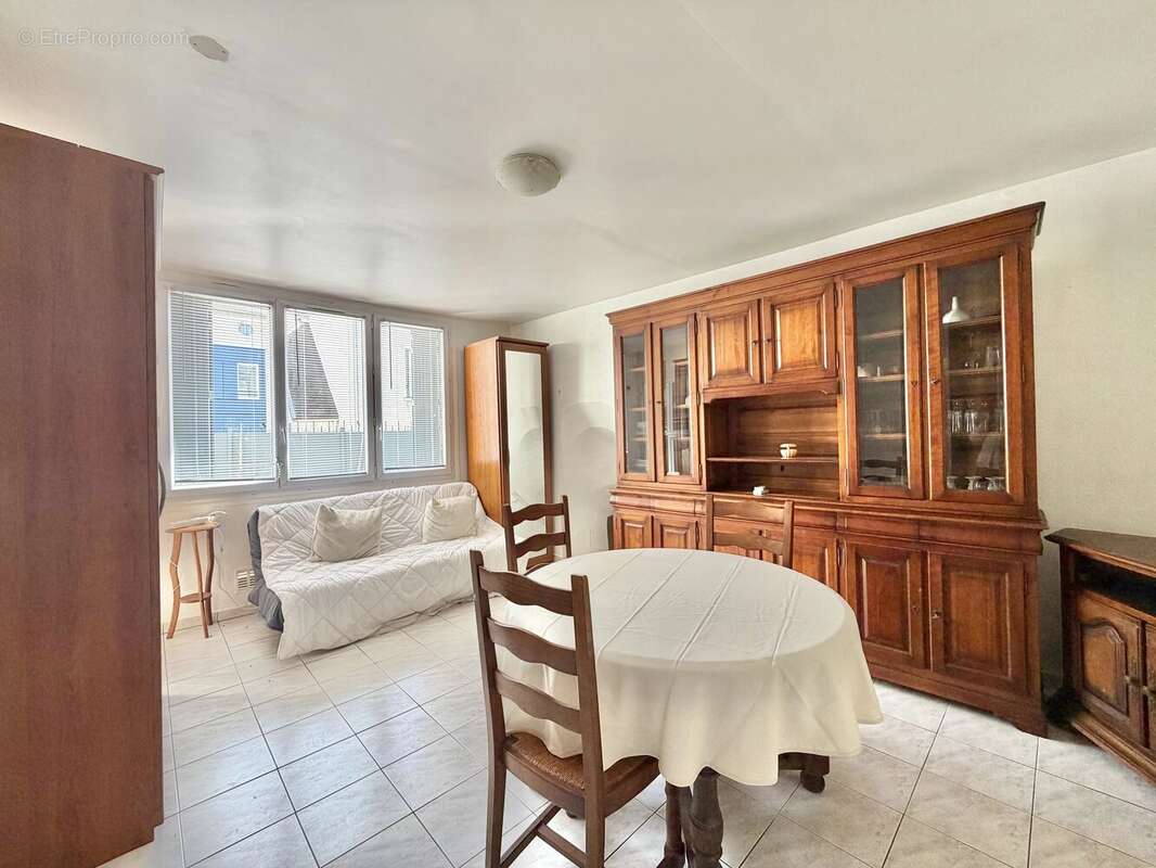 Appartement à VERRIERES-LE-BUISSON