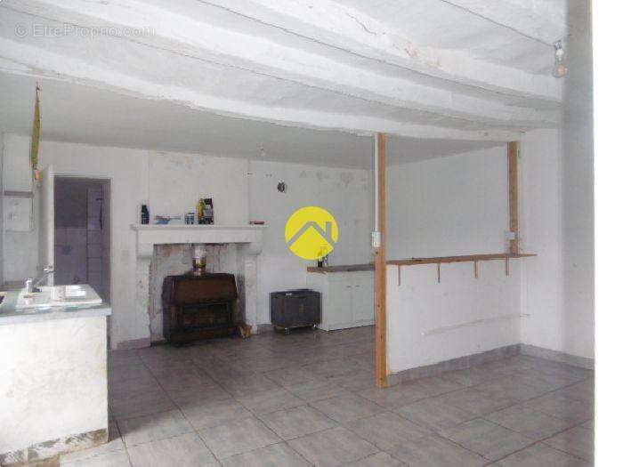 Maison à TOURNON-SAINT-MARTIN