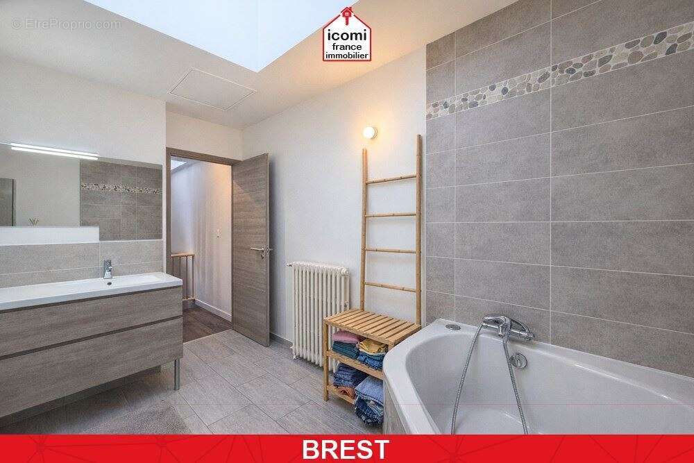 Finistere - brest (29200) - a vendre - maison de 150 m² avec extension contemporaine - espace de vie +60 m² - 3/4 chambres - jar - photo 10