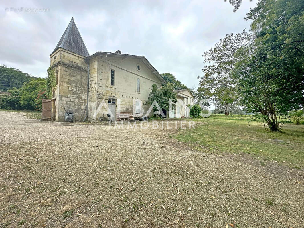 Maison à GENISSAC