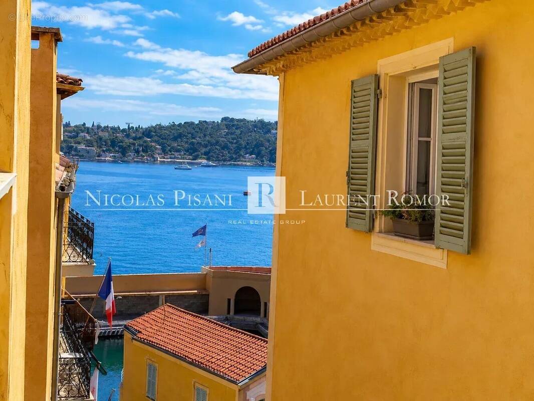 Appartement à VILLEFRANCHE-SUR-MER