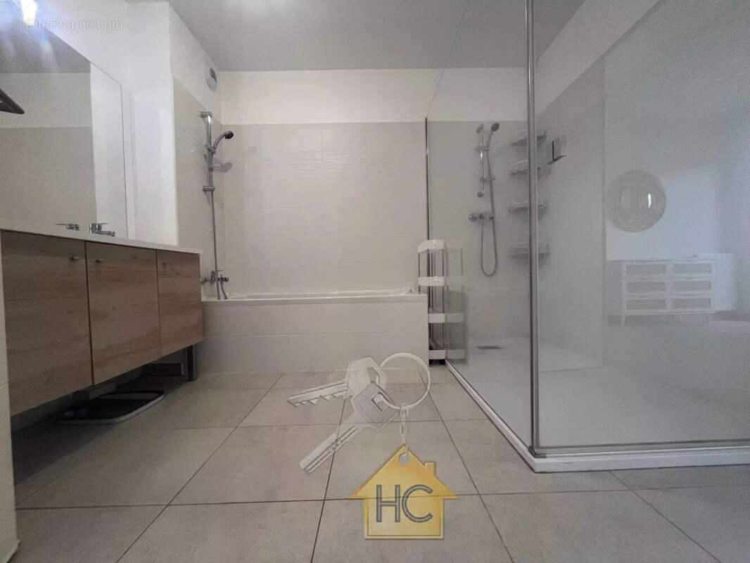 Appartement à LE CANNET