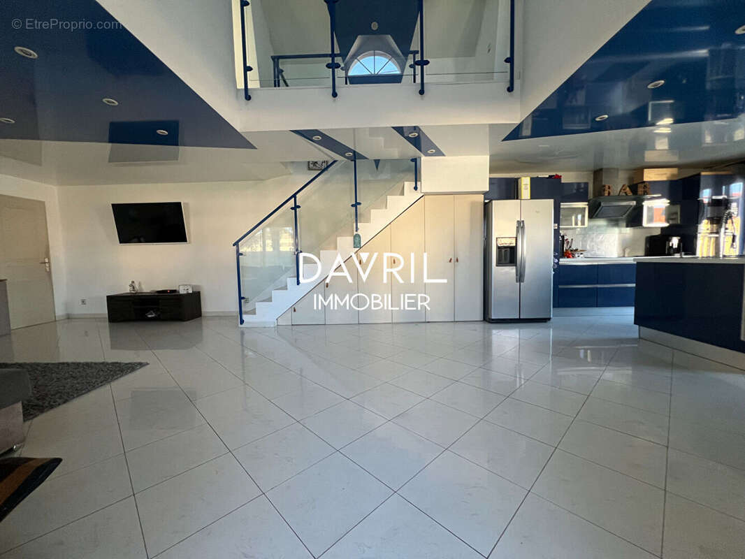 Maison à CONFLANS-SAINTE-HONORINE