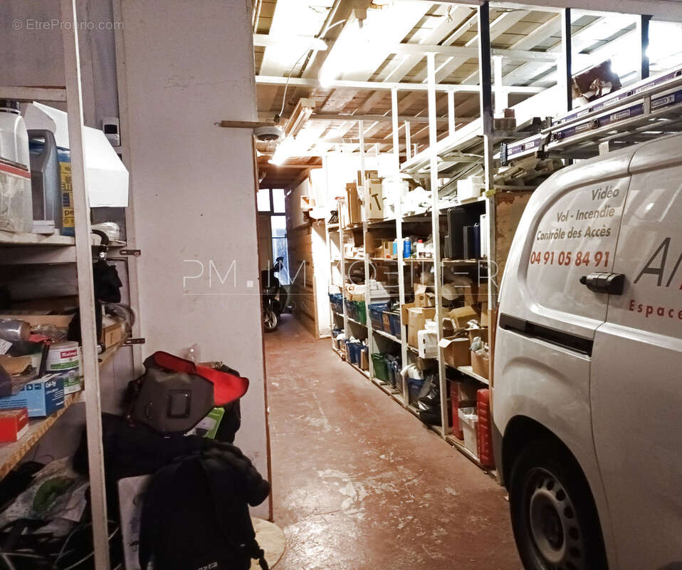 Commerce à MARSEILLE-1E