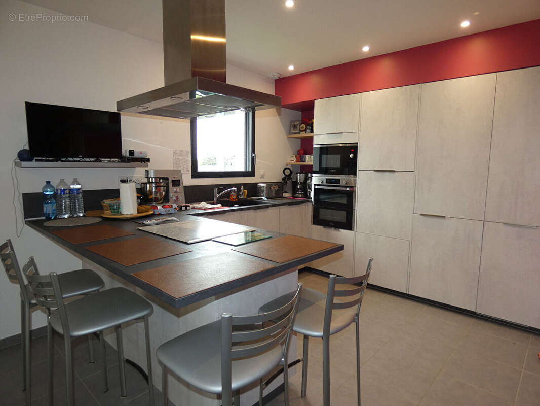 Maison à SAINT-HILAIRE-DU-HARCOUET