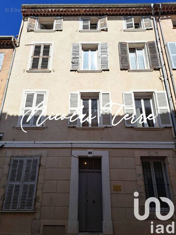 Photo 1 - Appartement à CUERS