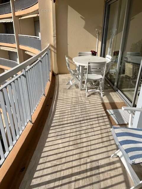 Appartement à MANDELIEU-LA-NAPOULE