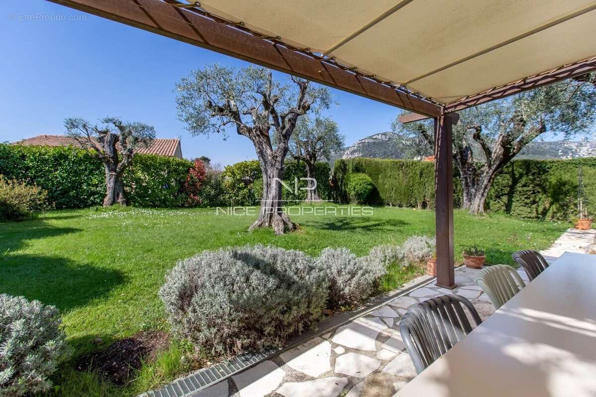 Maison à SAINT-JEANNET