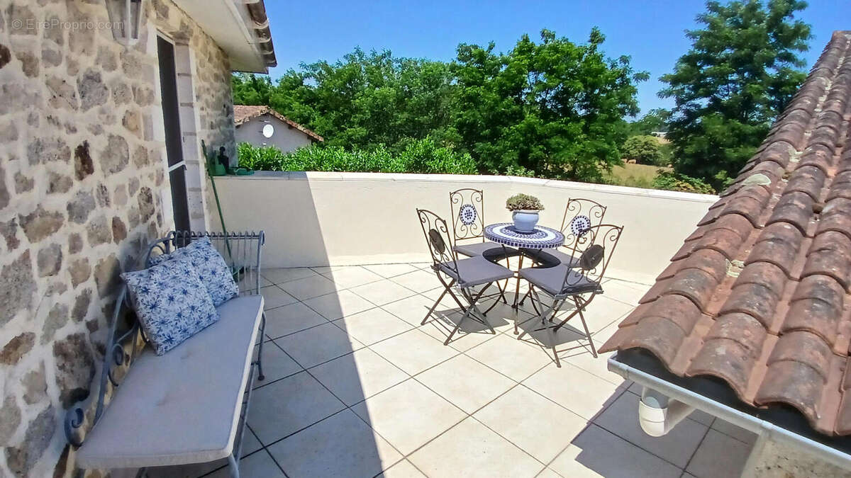 roof terrace - Maison à BUSSIERE-BADIL