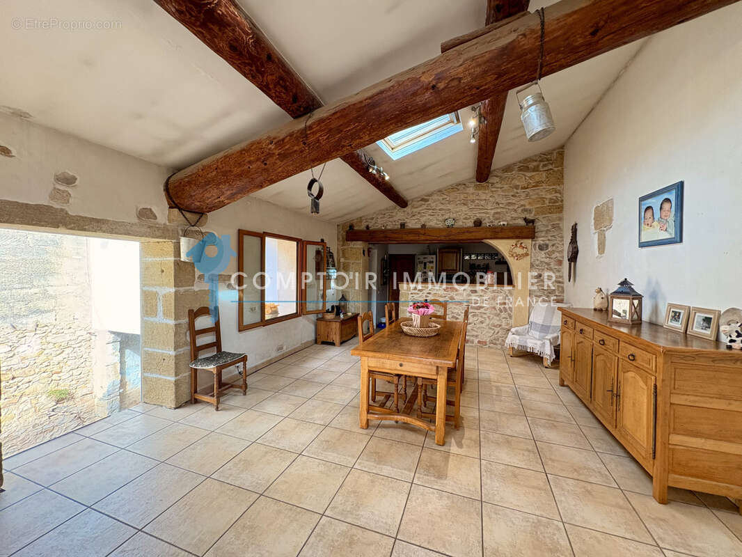 Maison à VERGEZE