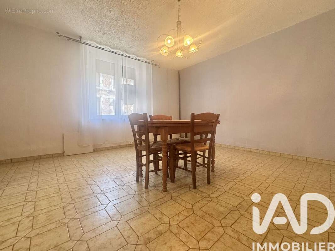 Maison 107 m² à Fumay  - photo 5