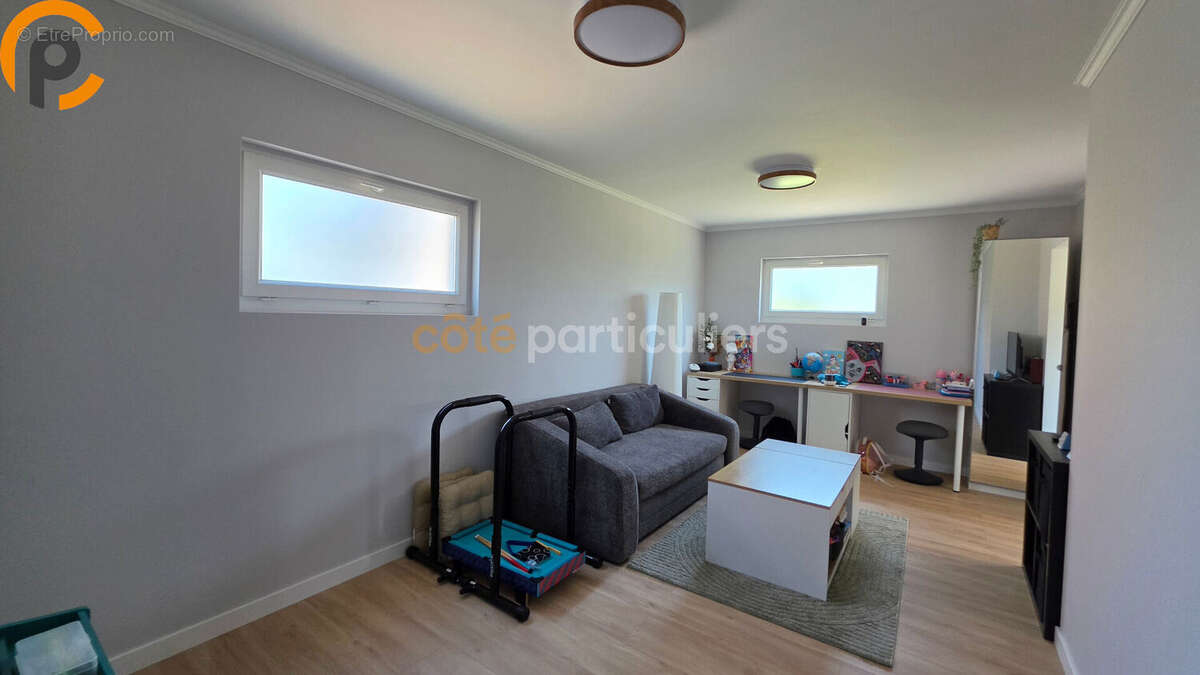 Maison Cysoing 8 pièce(s) 145 m² - photo 6