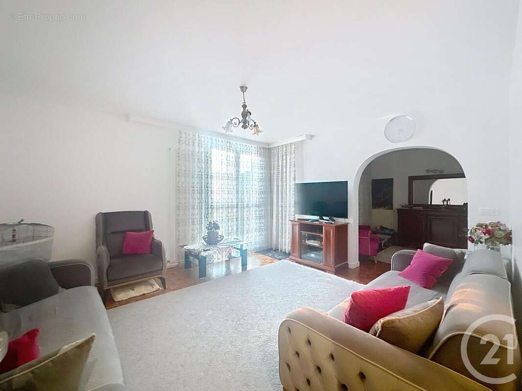 Appartement à GARGES-LES-GONESSE