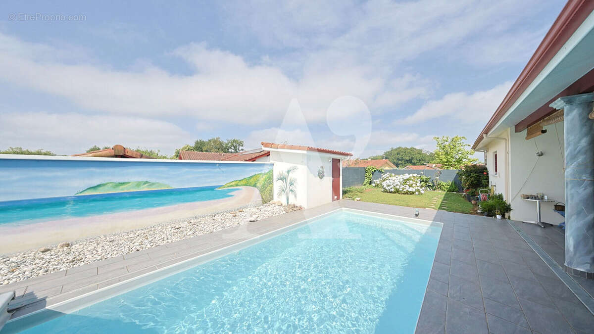 Maison à SAINTE-MARIE-DE-GOSSE