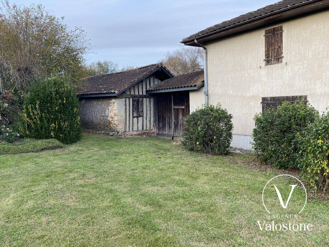Maison 170 m² à Pujo-Le-Plan  - photo 3