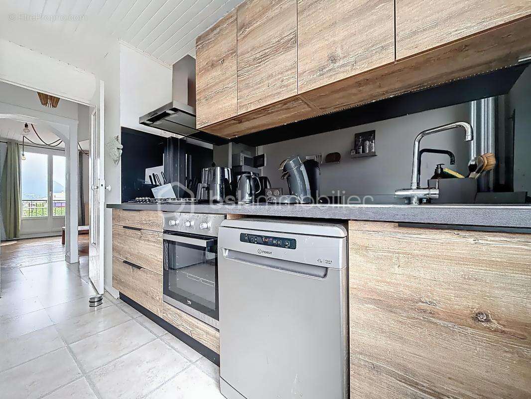 Appartement T4 de 67m2- DERNIER ÉTAGE + cave - photo 5