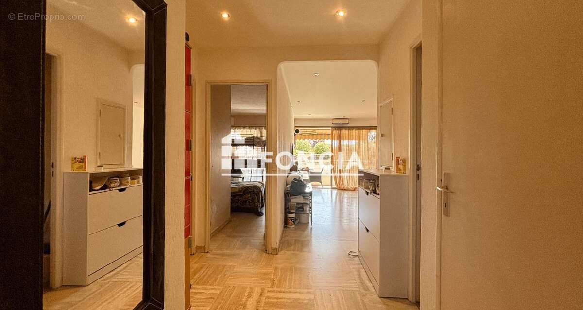 Appartement à VILLENEUVE-LOUBET