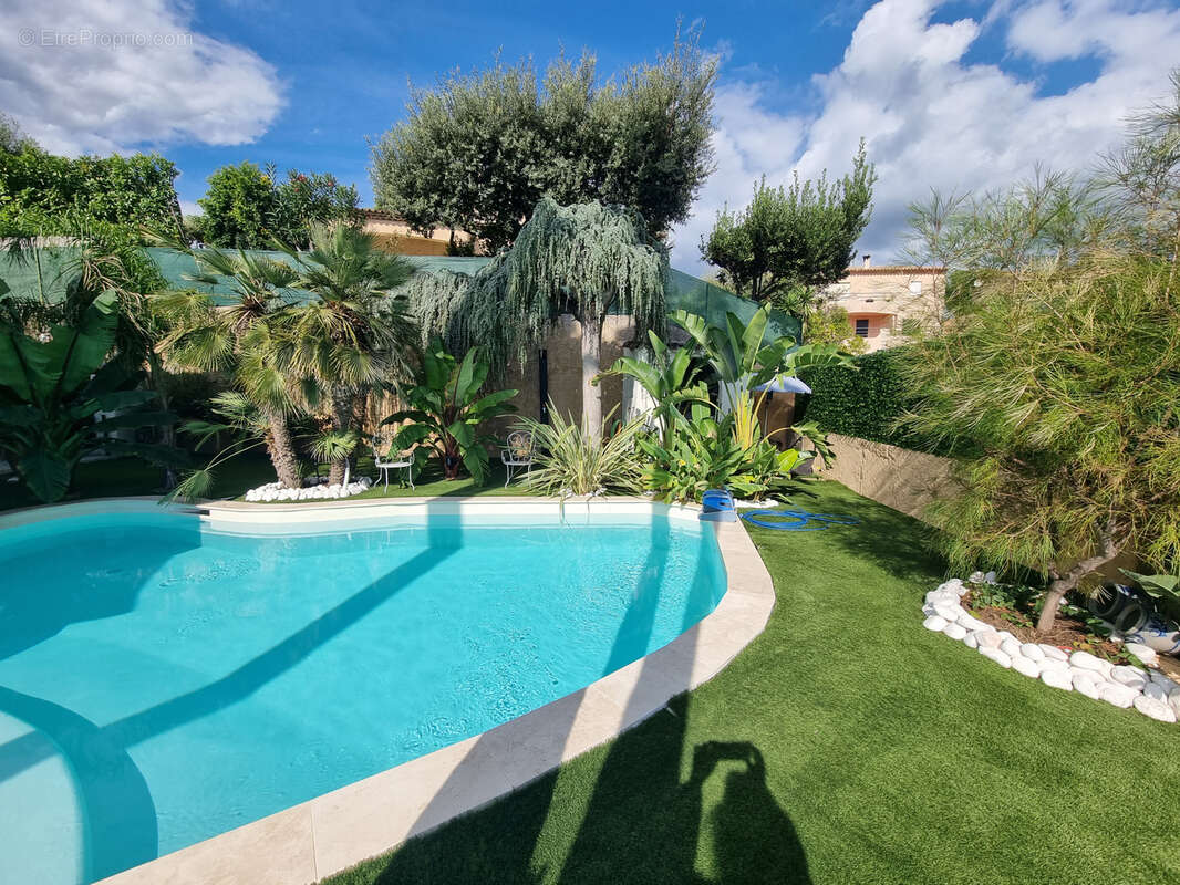 Limite mandelieu ville t4/t5 de 150m2 vue mer panoramique jardin entourant jacuzzi garage - photo 43