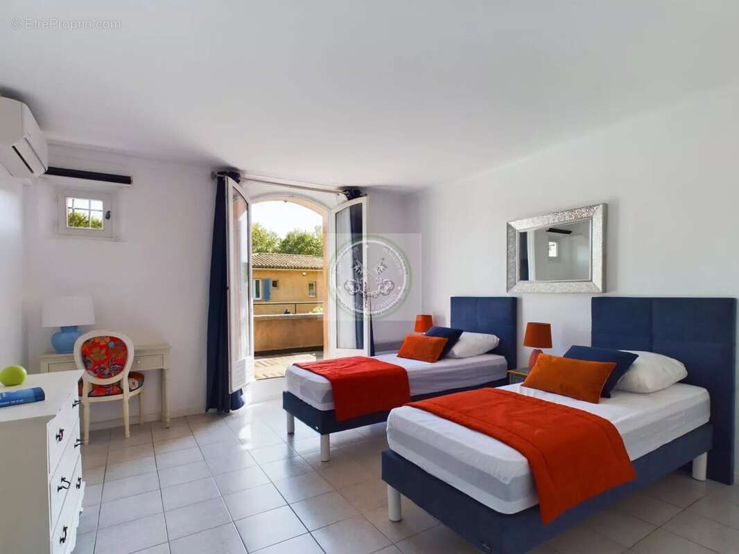 Maison à FREJUS