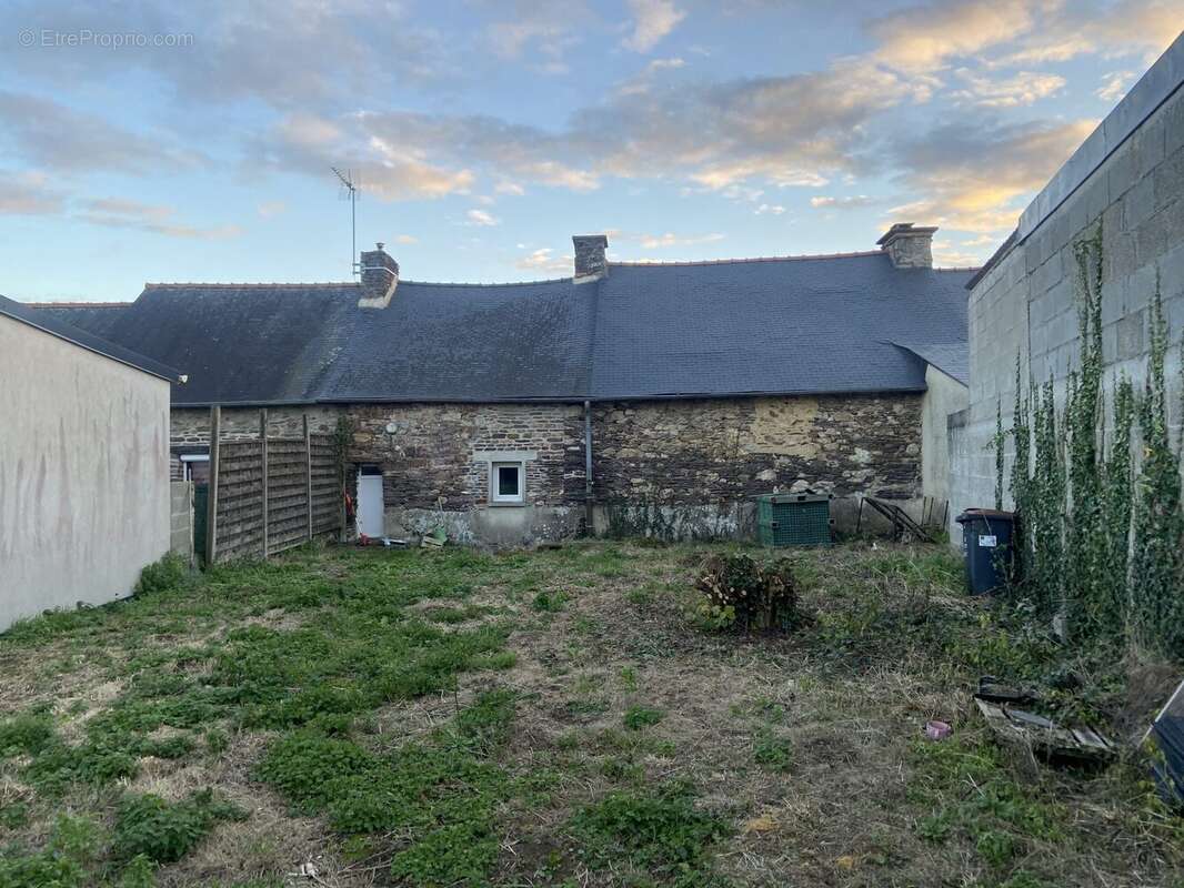 Maison à GUIGNEN