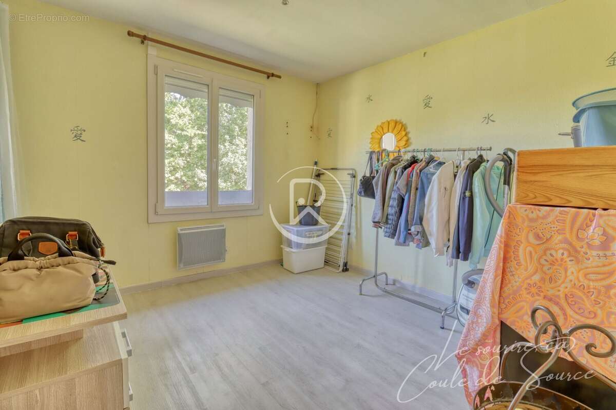 Chambre Daux - Maison à DAUX