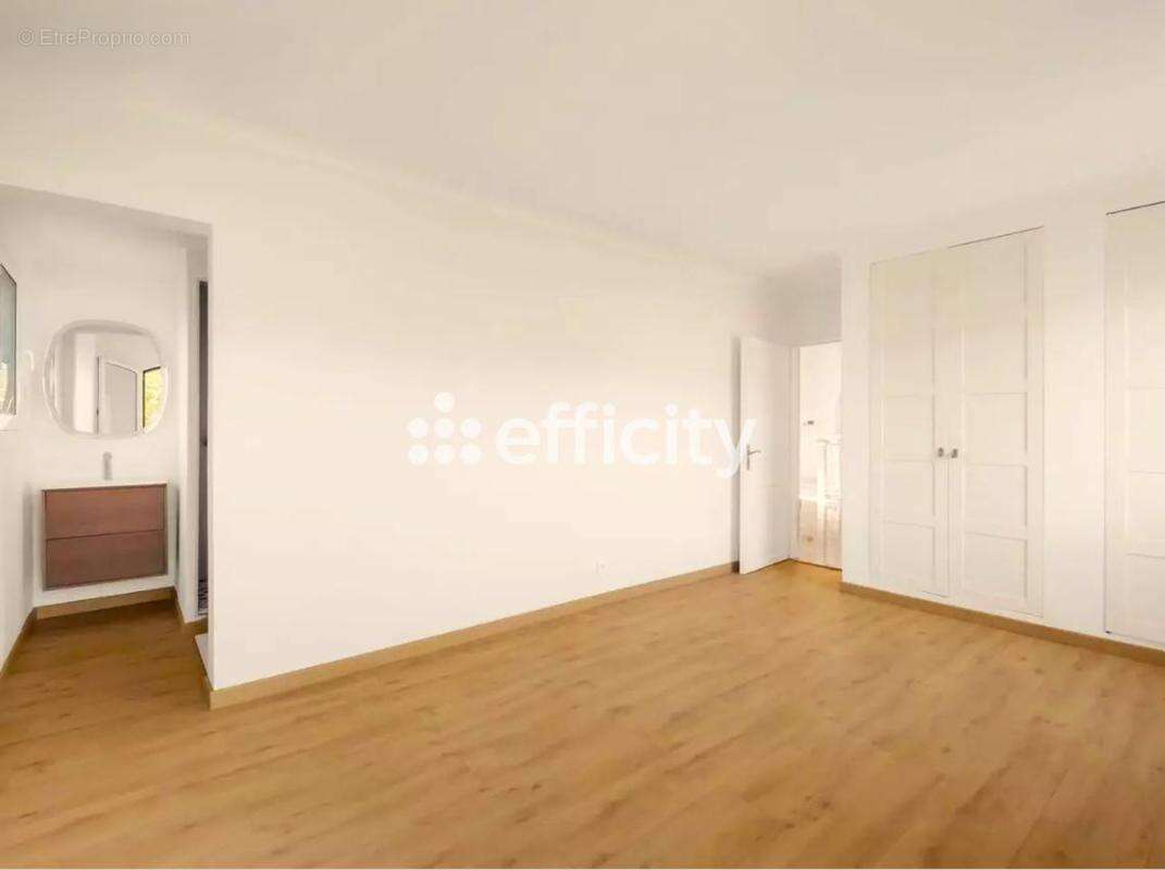 Maison 245 m² à Rochetaillee-Sur-Saone  - photo 17
