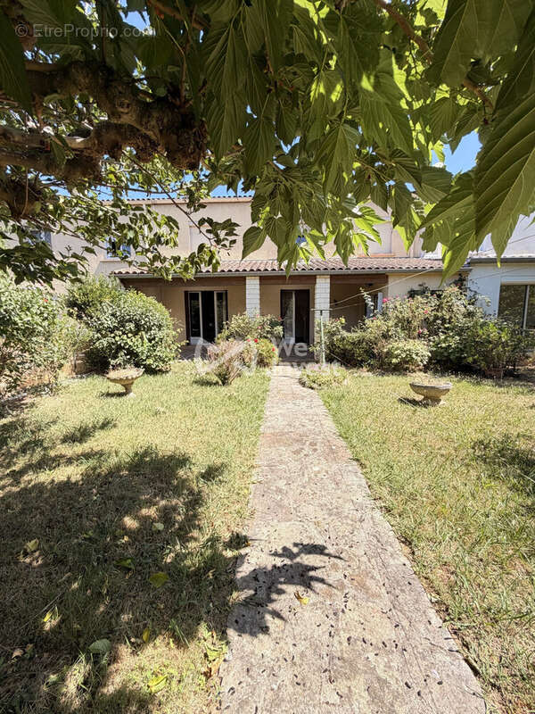 Maison 112 m² à Aussillon  - photo 2
