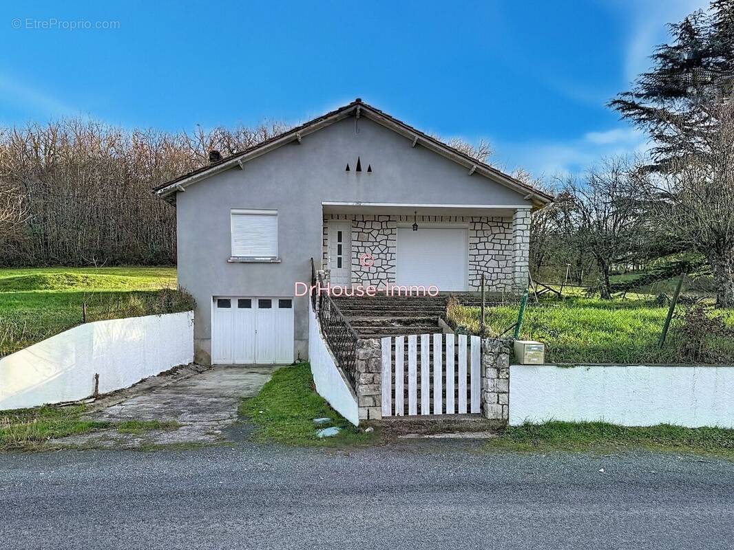 Maison à CAUSE-DE-CLERANS
