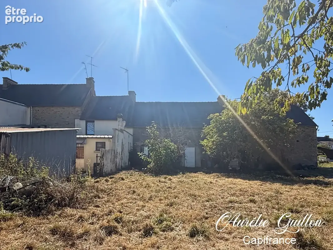 En exclusivité ! Longère en pierre – 135 m² habitables, combles, dépendance et terrain - photo 3
