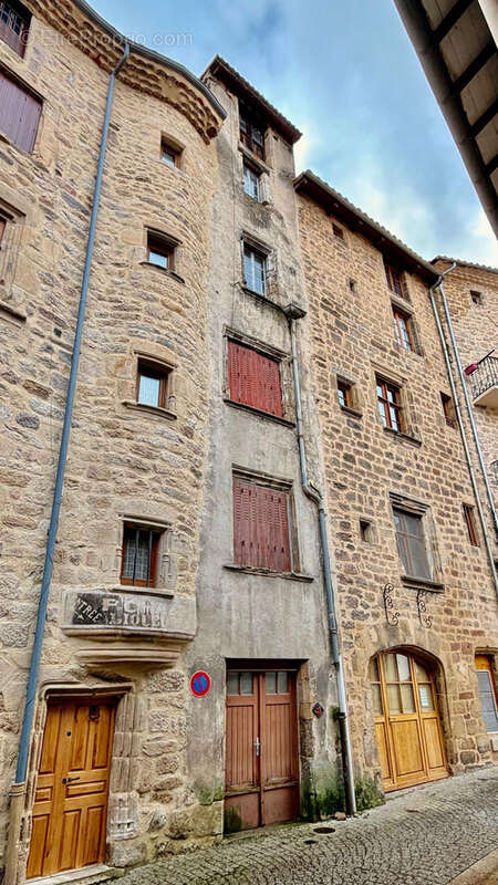 Appartement à LANGOGNE