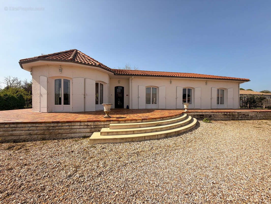 Maison à SAINT-ANDRE-DE-CUBZAC