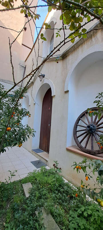 Maison à MARSEILLE-6E