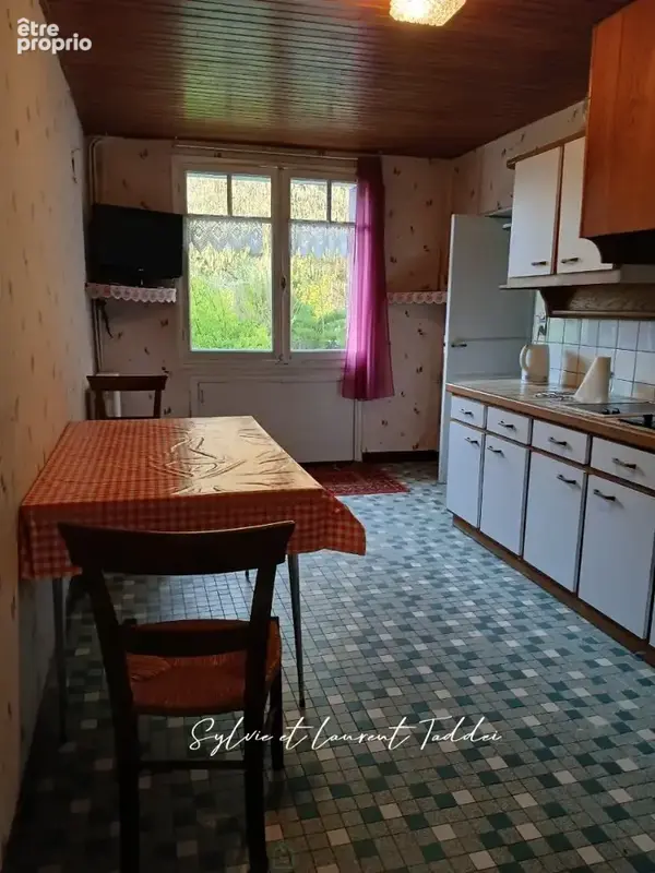 Pour amateur de pierre et de rénovation  maison en pierre de 149 m²  terrain 3 651 m² - photo 4