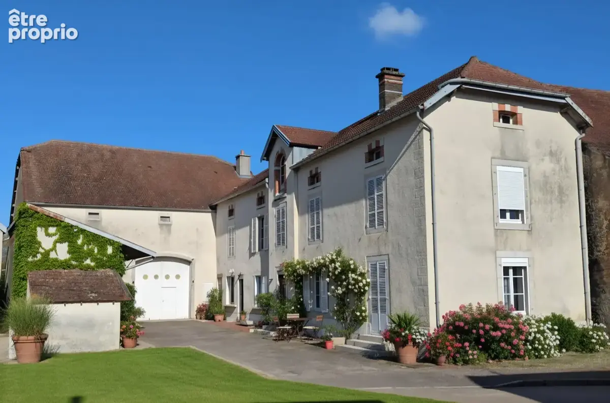 Maison à FAYL-BILLOT