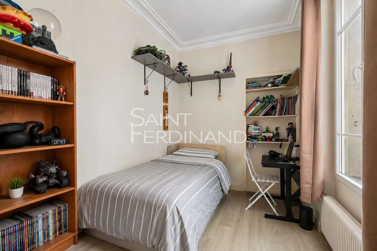 Appartement à NEUILLY-SUR-SEINE