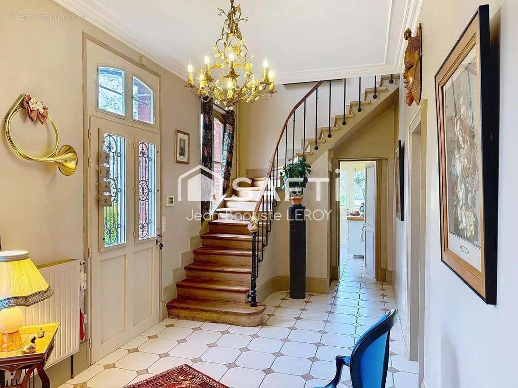Maison 365 m² à Bezu-Saint-Eloi  - photo 6