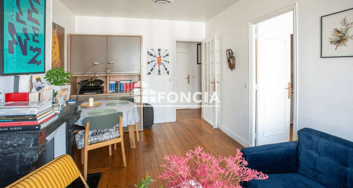 Appartement à PARIS-18E