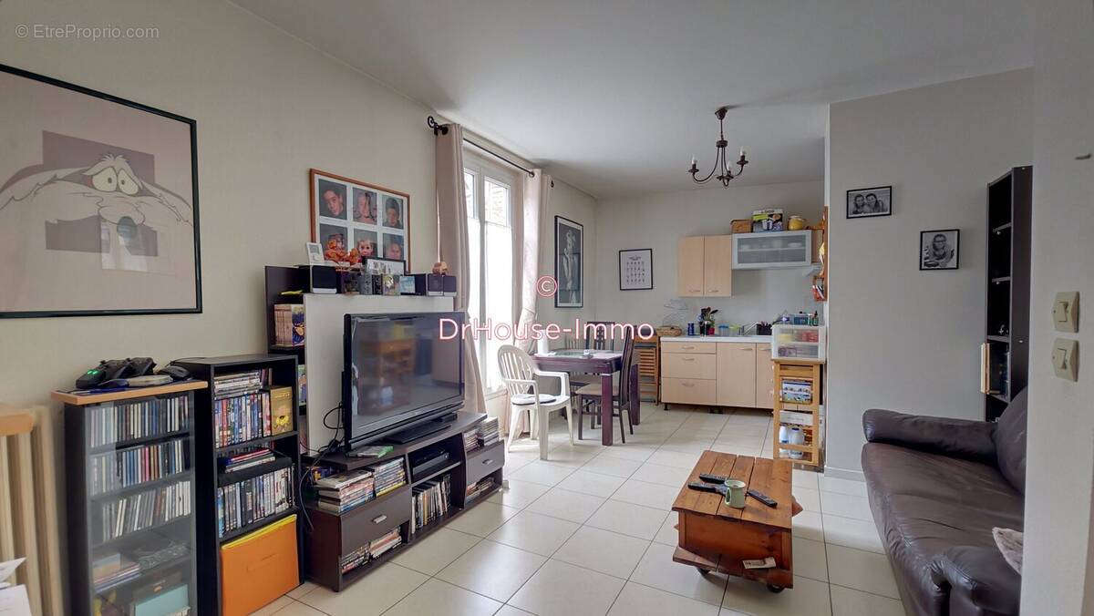Appartement à COUILLY-PONT-AUX-DAMES