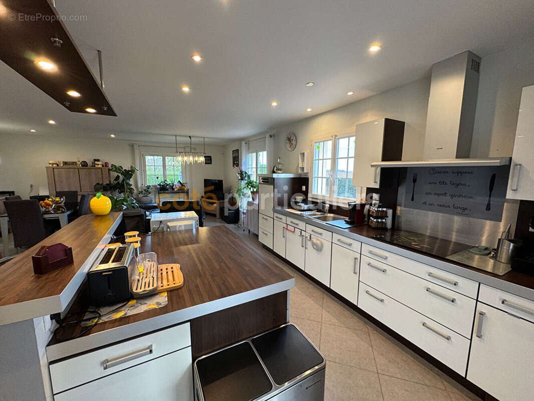 Maison à NOGENT-LE-SEC