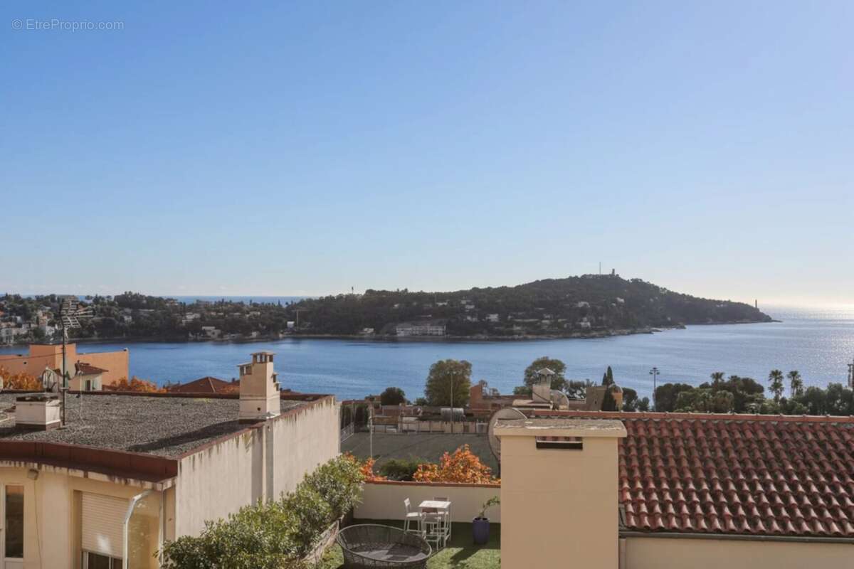 Appartement à VILLEFRANCHE-SUR-MER